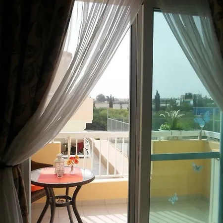 1 Bed *